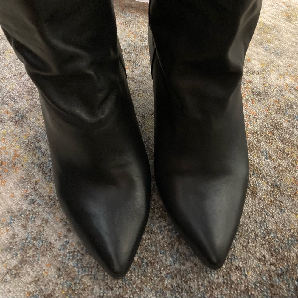 Elegant Black Leather Women's Mid-Rise Booties 7 1/2 M